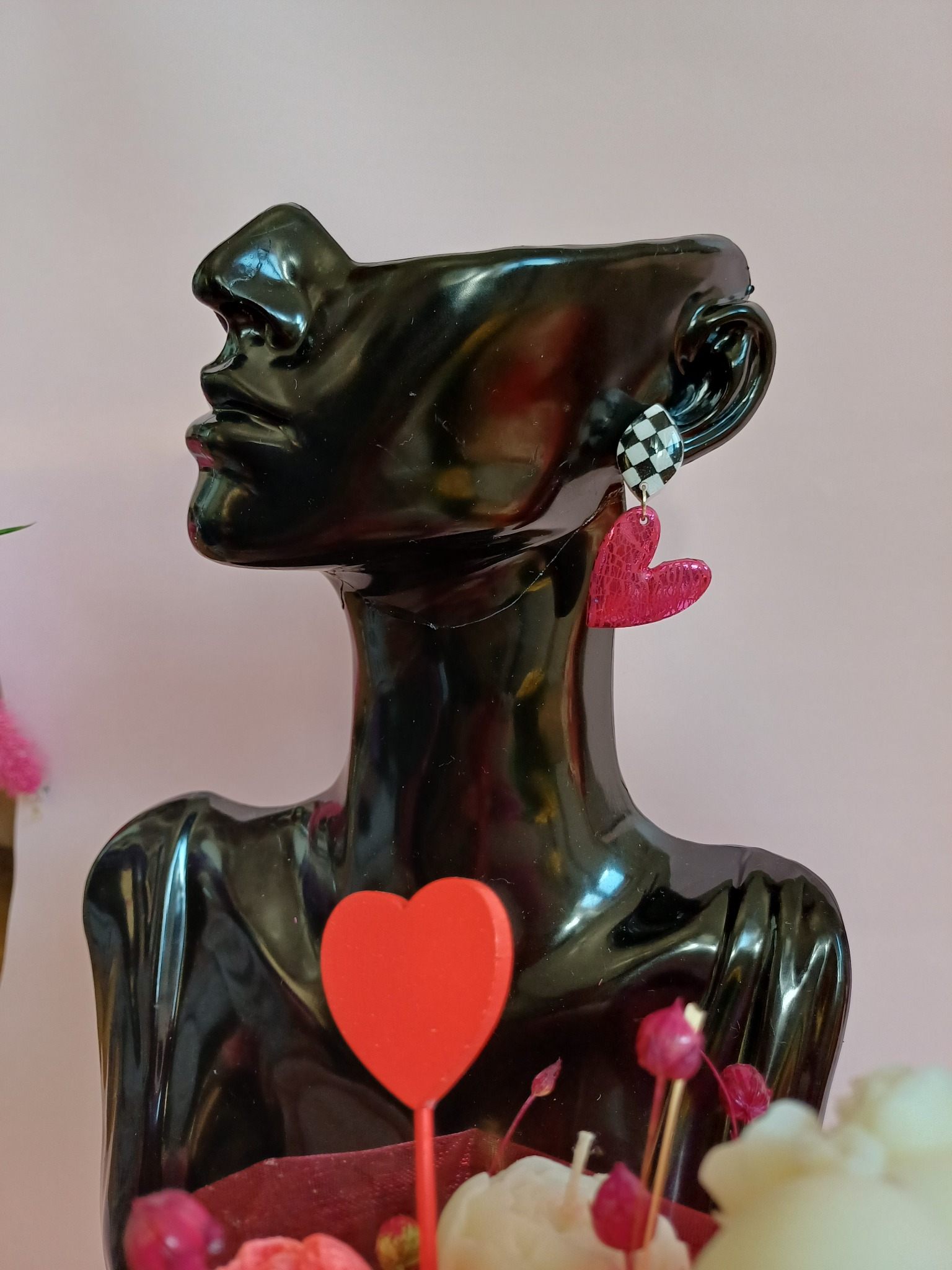 Kolczyki z glinki polimerowej termoutwardzalnej NEONOWE SERCE - DeasyArt – rękodzieło Boho, lampiony & dekoracje handmade