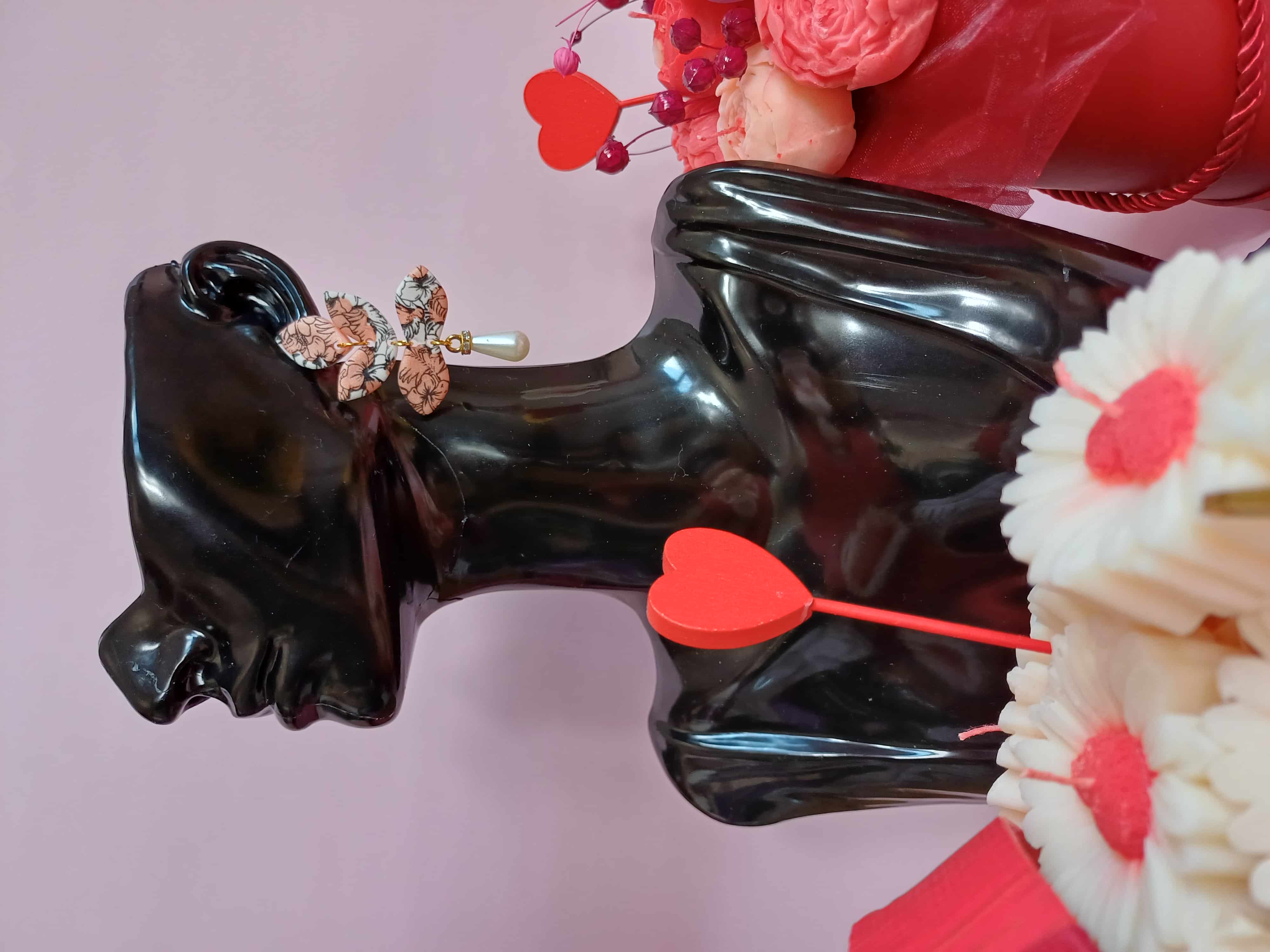 Kolczyki z glinki polimerowej termoutwardzalnej KWIATOWA ELEGANCJA - DeasyArt – rękodzieło Boho, lampiony & dekoracje handmade