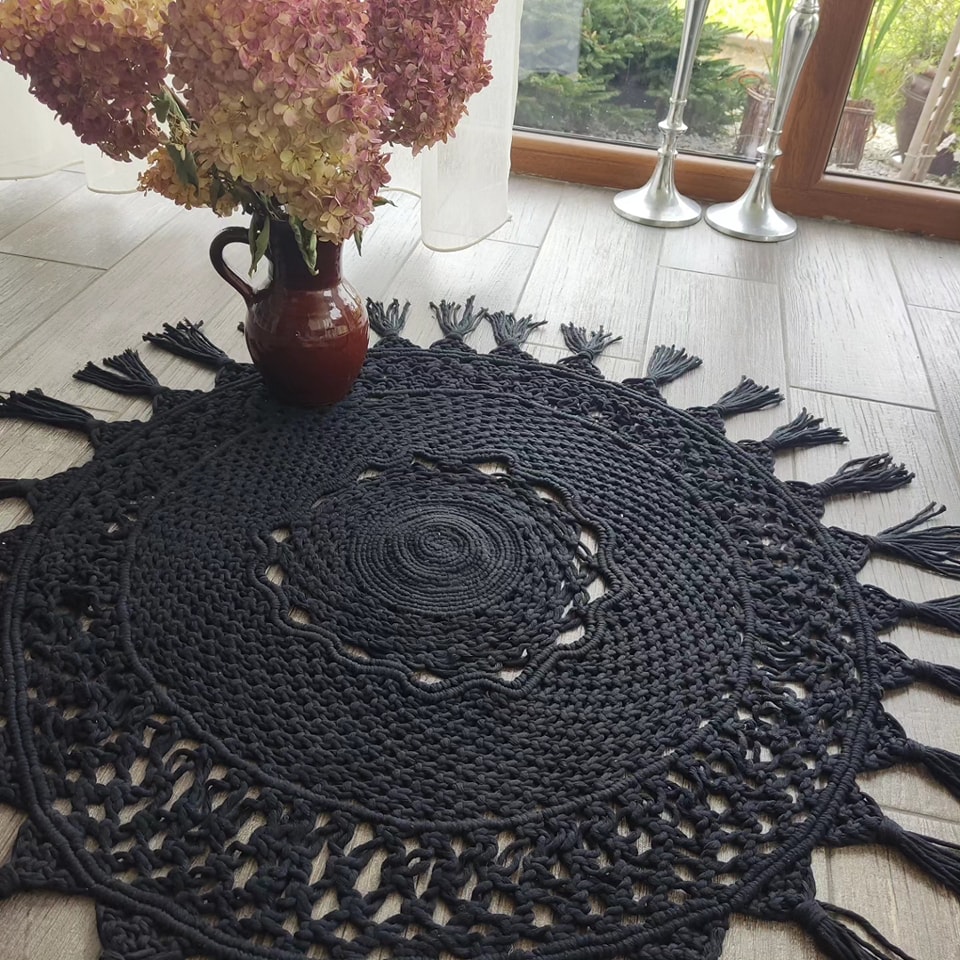 Dywanik makramowy CZARNA PERŁA  - DeasyArt – rękodzieło Boho, lampiony & dekoracje handmade
