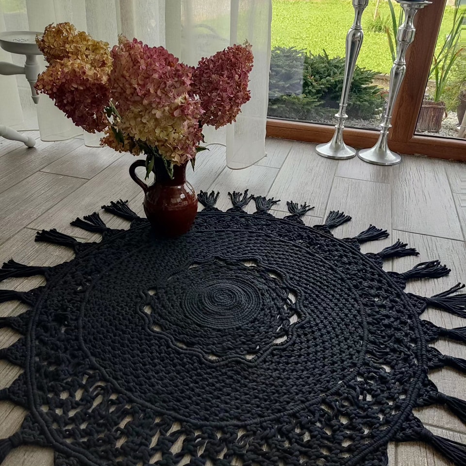 Dywanik makramowy CZARNA PERŁA  - DeasyArt – rękodzieło Boho, lampiony & dekoracje handmade