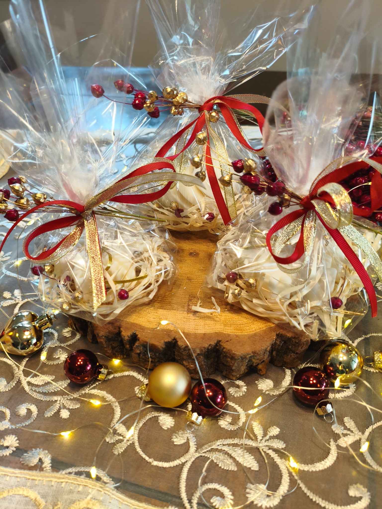 Świąteczna świeca sojowa BOMBKA  - DeasyArt – rękodzieło Boho, lampiony & dekoracje handmade