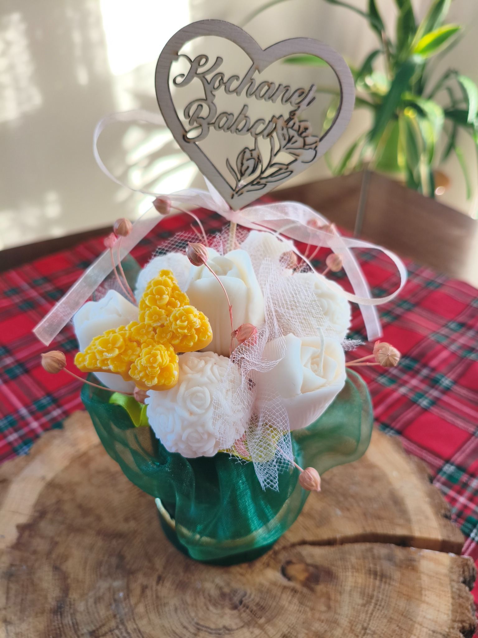 Box z naturalnych świec sojowych białe tulipany na Dzień Babci - DeasyArt – rękodzieło Boho, lampiony & dekoracje handmade