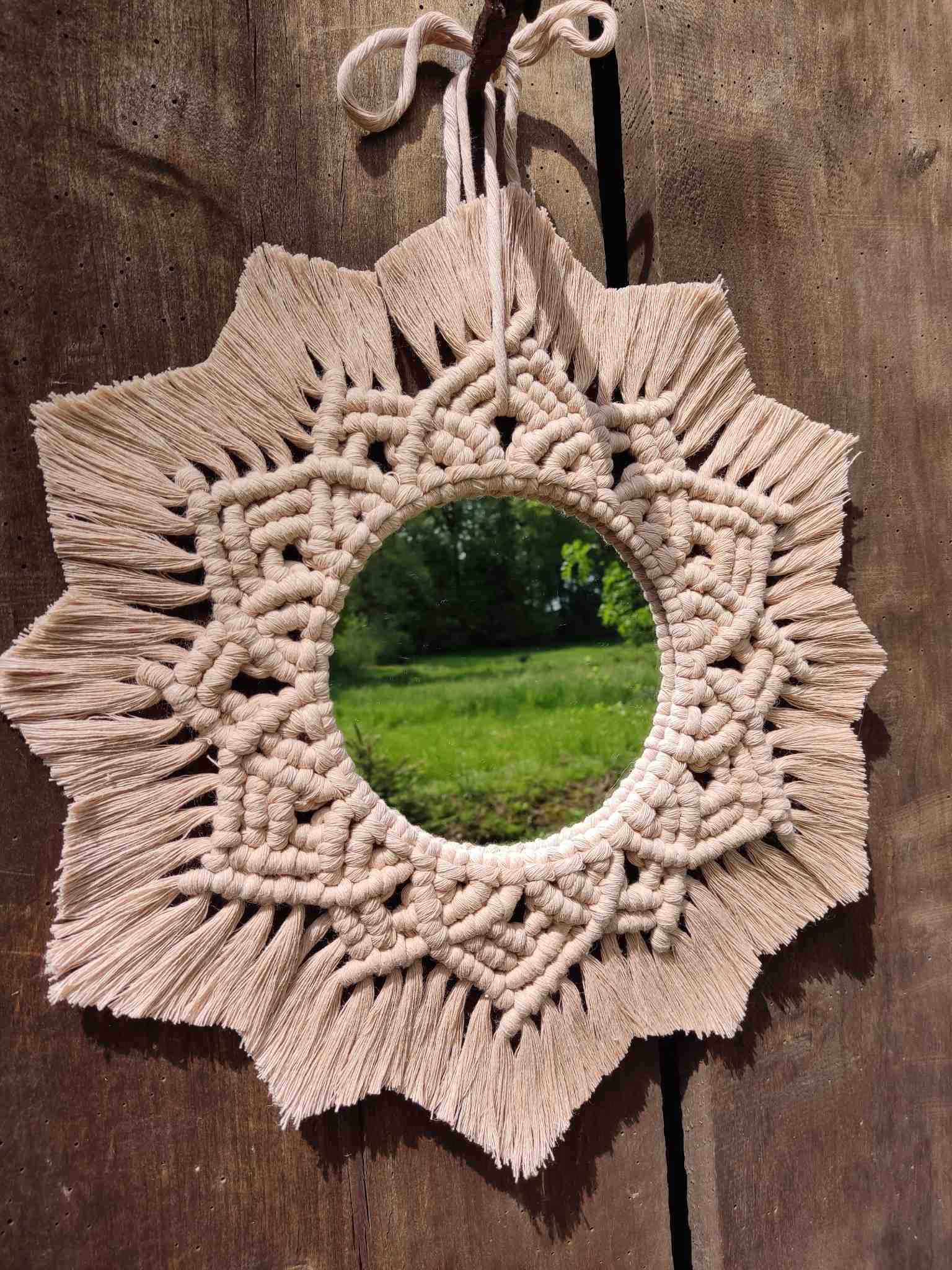 Lustro z mandalą PROMIEŃ SPOKOJU  - DeasyArt – rękodzieło Boho, lampiony & dekoracje handmade