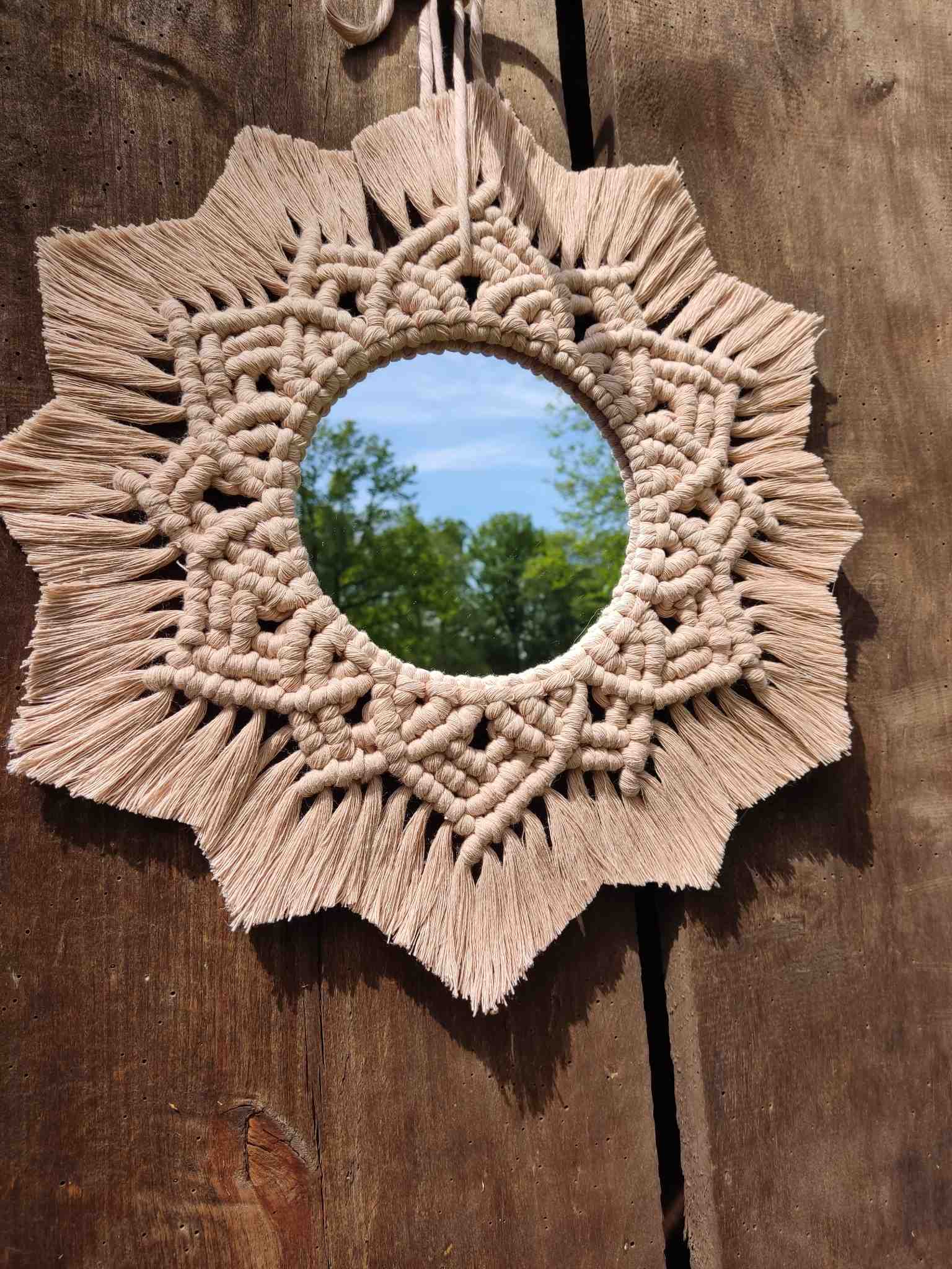 Lustro z mandalą PROMIEŃ SPOKOJU  - DeasyArt – rękodzieło Boho, lampiony & dekoracje handmade