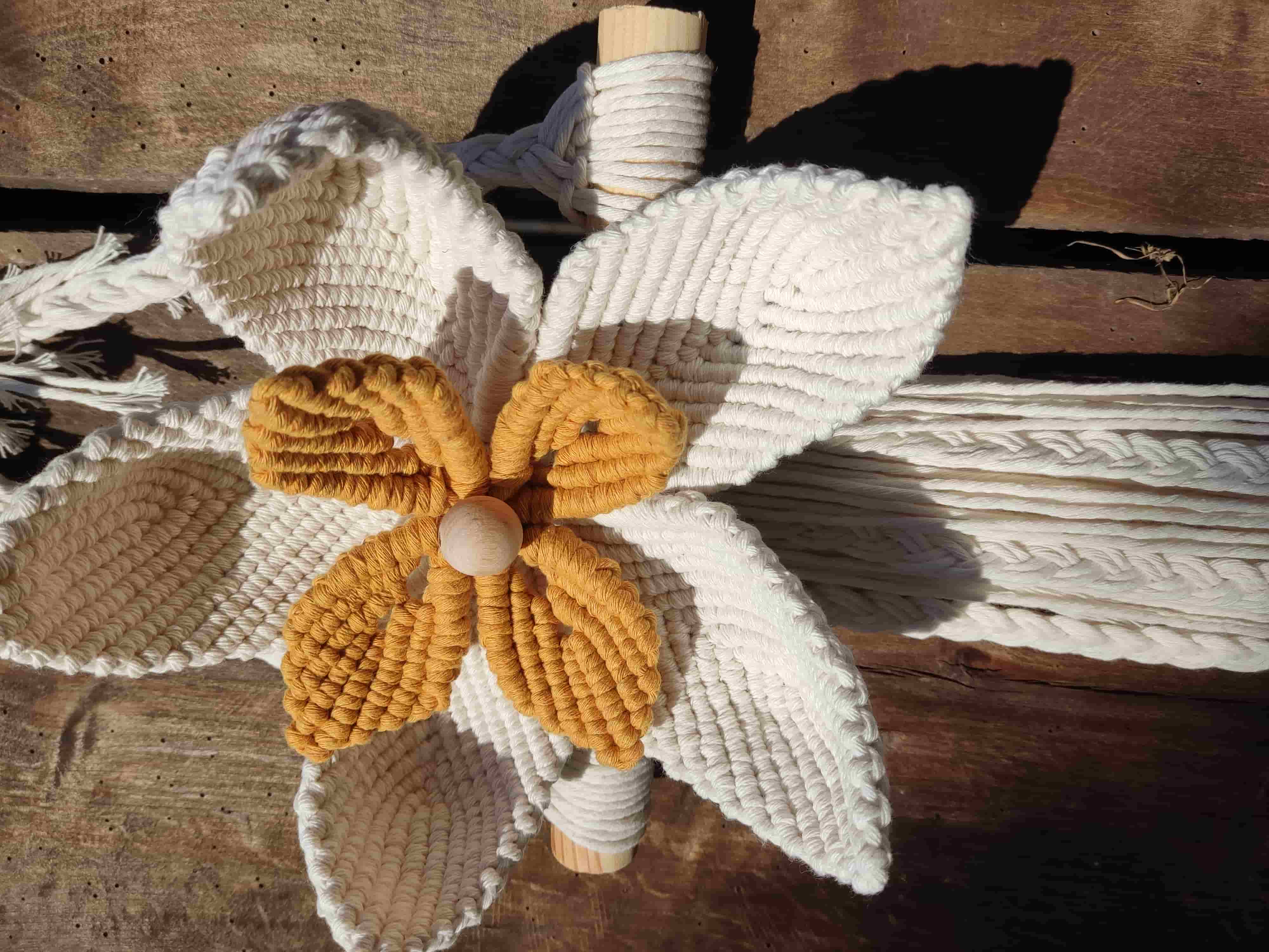 Makramowy KWIAT BOHO - DeasyArt – rękodzieło Boho, lampiony & dekoracje handmade