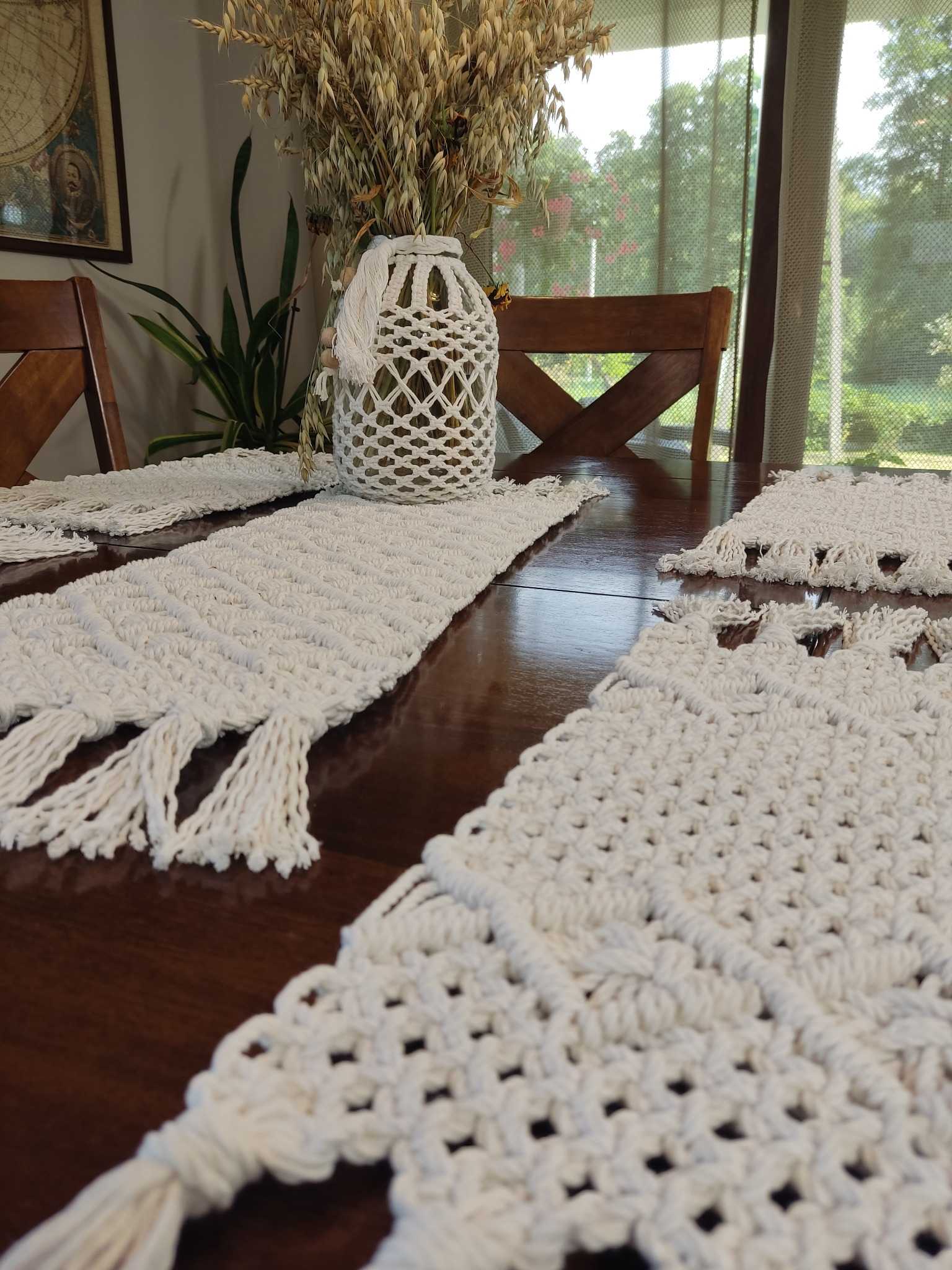 Zestaw na stół podkładki z bieżnikiem NATURAL HARMONY  - DeasyArt – rękodzieło Boho, lampiony & dekoracje handmade