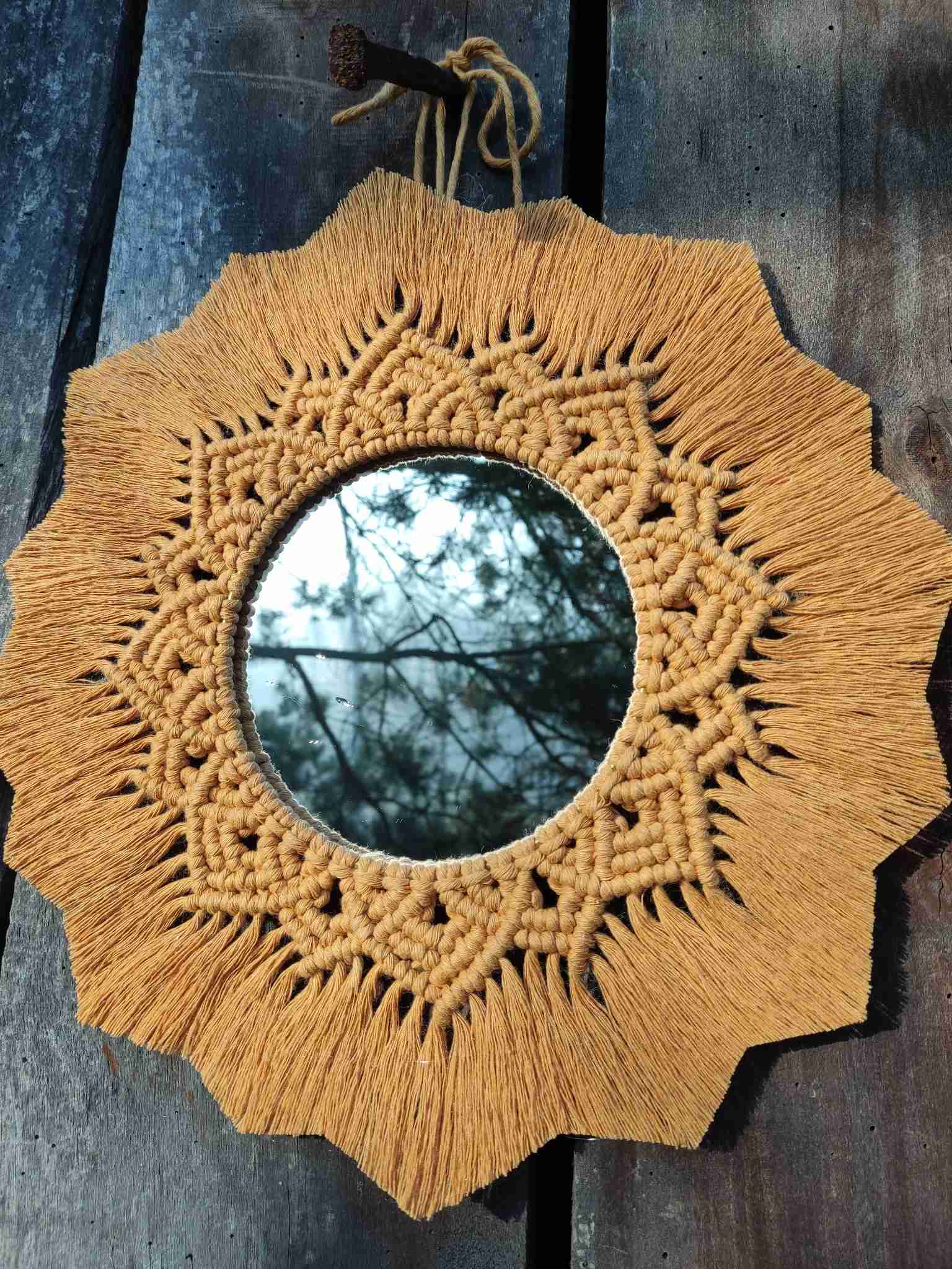 Lustro z mandalą ZŁOTE SŁOŃCE  - DeasyArt – rękodzieło Boho, lampiony & dekoracje handmade