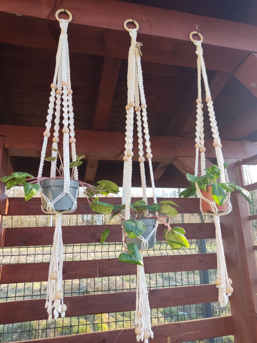 „Naturalny Splot” – ręcznie pleciony kwietnik z charakterem - DeasyArt – rękodzieło Boho, lampiony & dekoracje handmade