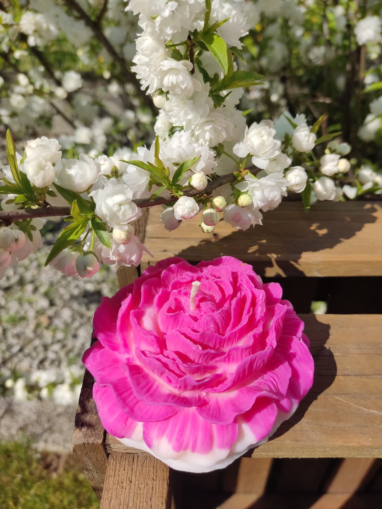 Dekoracyjna świeca z wosku sojowego - piwonia - DeasyArt – rękodzieło Boho, lampiony & dekoracje handmade