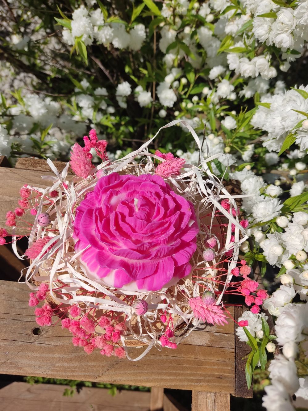 Dekoracyjna świeca z wosku sojowego - piwonia - DeasyArt – rękodzieło Boho, lampiony & dekoracje handmade