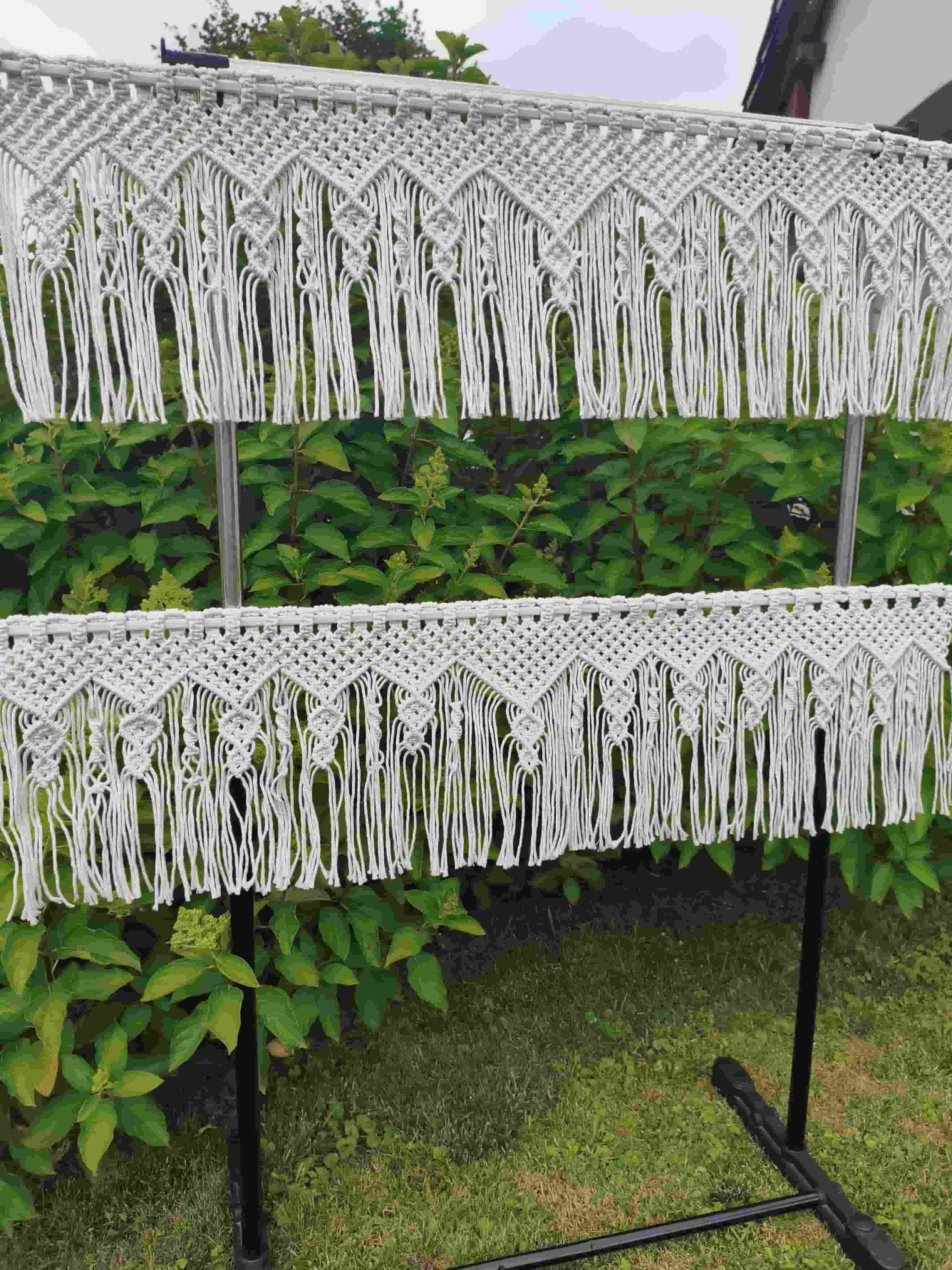 Makramowa zazdrostka w stylu Boho 35 cm x 100 cm - DeasyArt – rękodzieło Boho, lampiony & dekoracje handmade