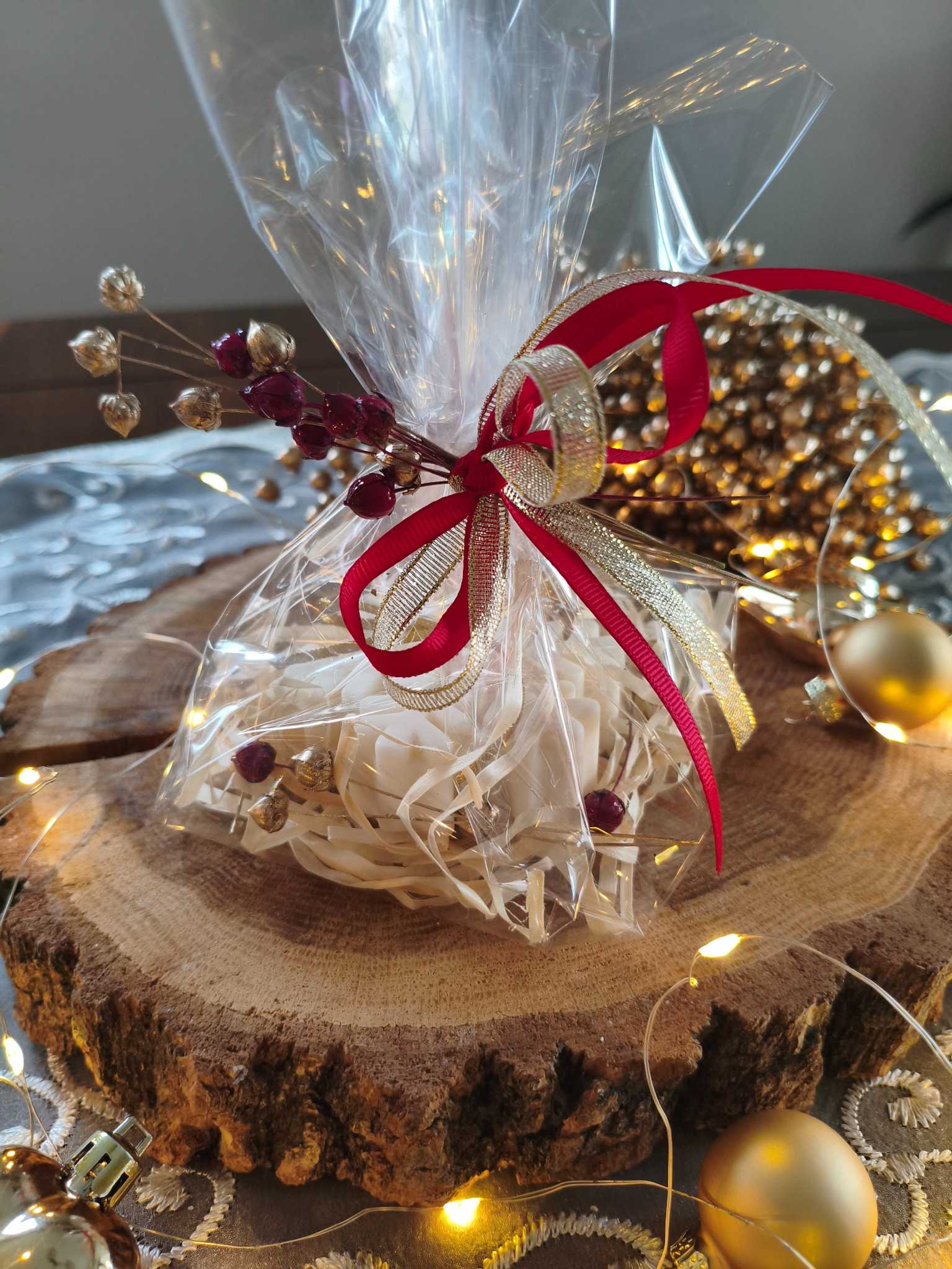 Świąteczna świeca sojowa GWIAZDA GOLD  - DeasyArt – rękodzieło Boho, lampiony & dekoracje handmade