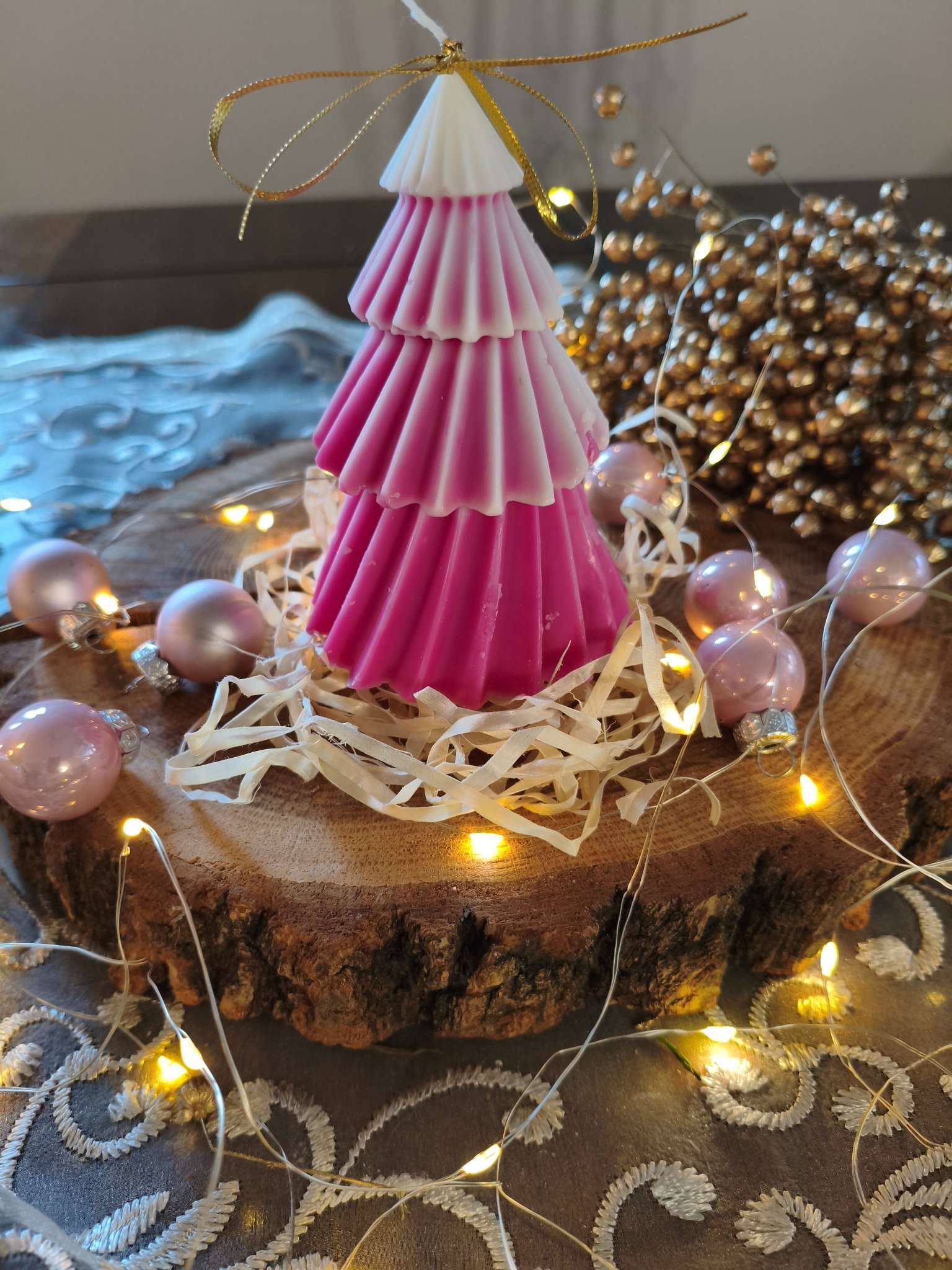 Świeca świąteczna sojowa CHOINKA RÓŻ  - DeasyArt – rękodzieło Boho, lampiony & dekoracje handmade