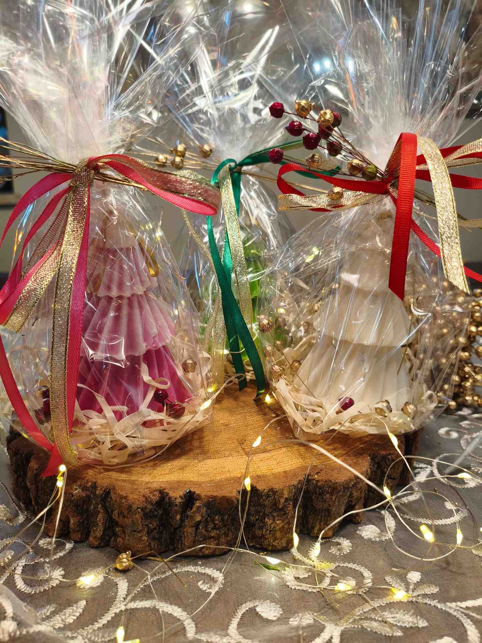 Świeca świąteczna sojowa CHOINKA RÓŻ  - DeasyArt – rękodzieło Boho, lampiony & dekoracje handmade