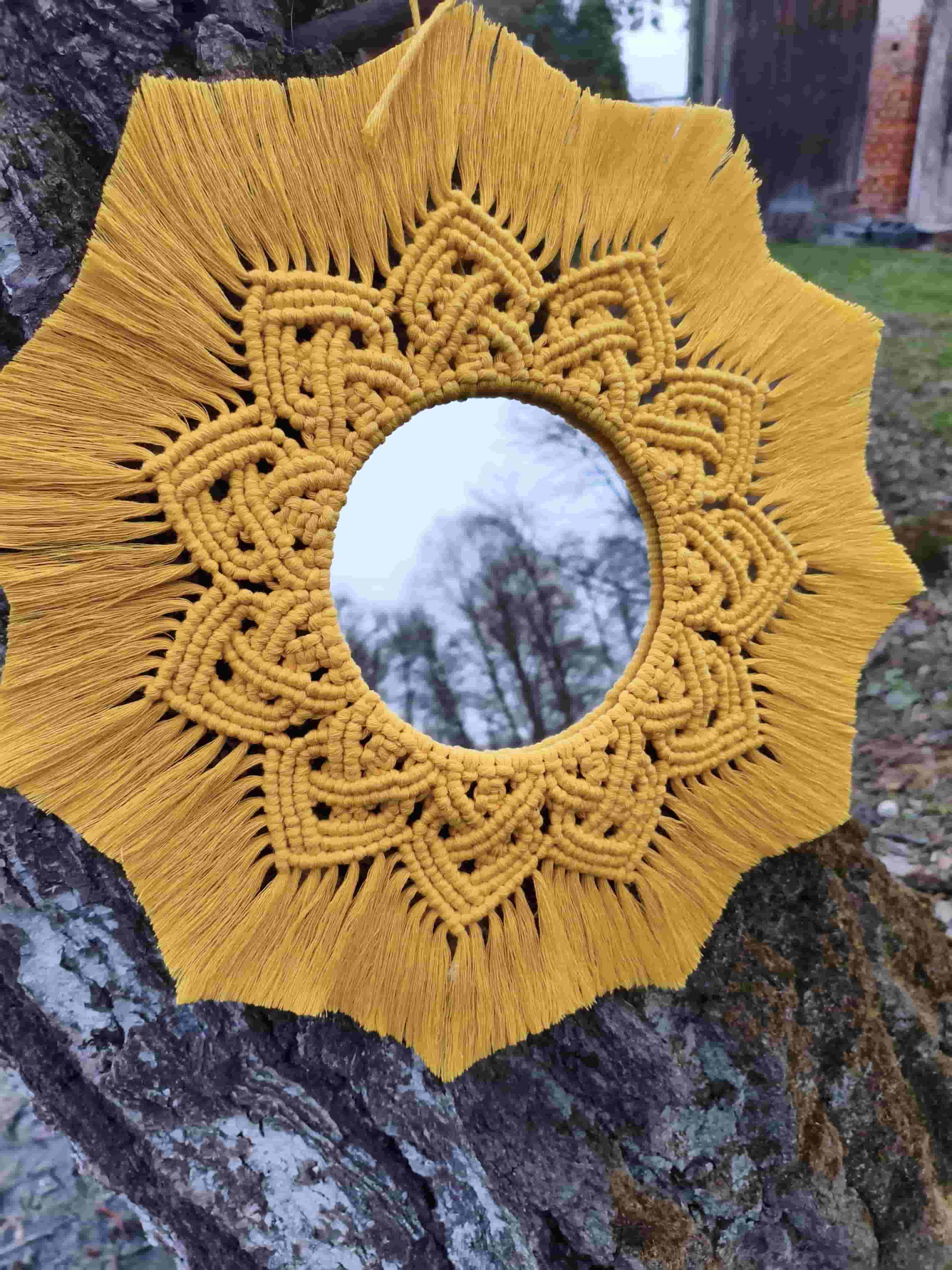 Boho makramowa mandala z lusterkiem SŁONECZNA AURA - DeasyArt – rękodzieło Boho, lampiony & dekoracje handmade