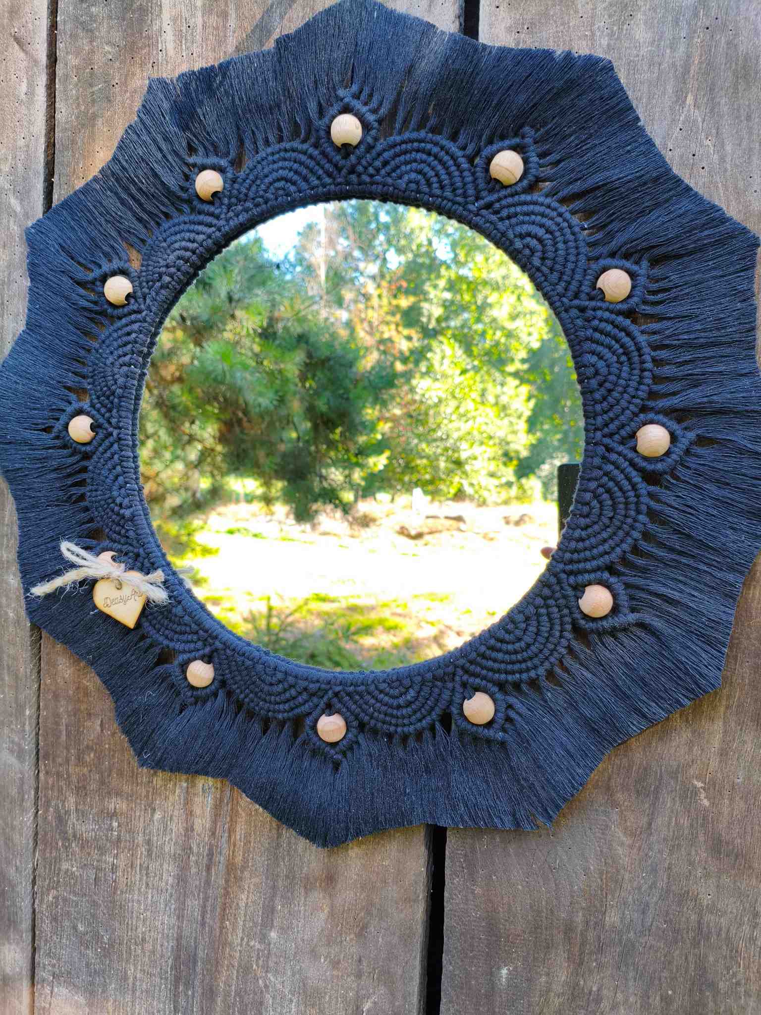 Lustro z mandalą CZARNA MAMBA - DeasyArt – rękodzieło Boho, lampiony & dekoracje handmade