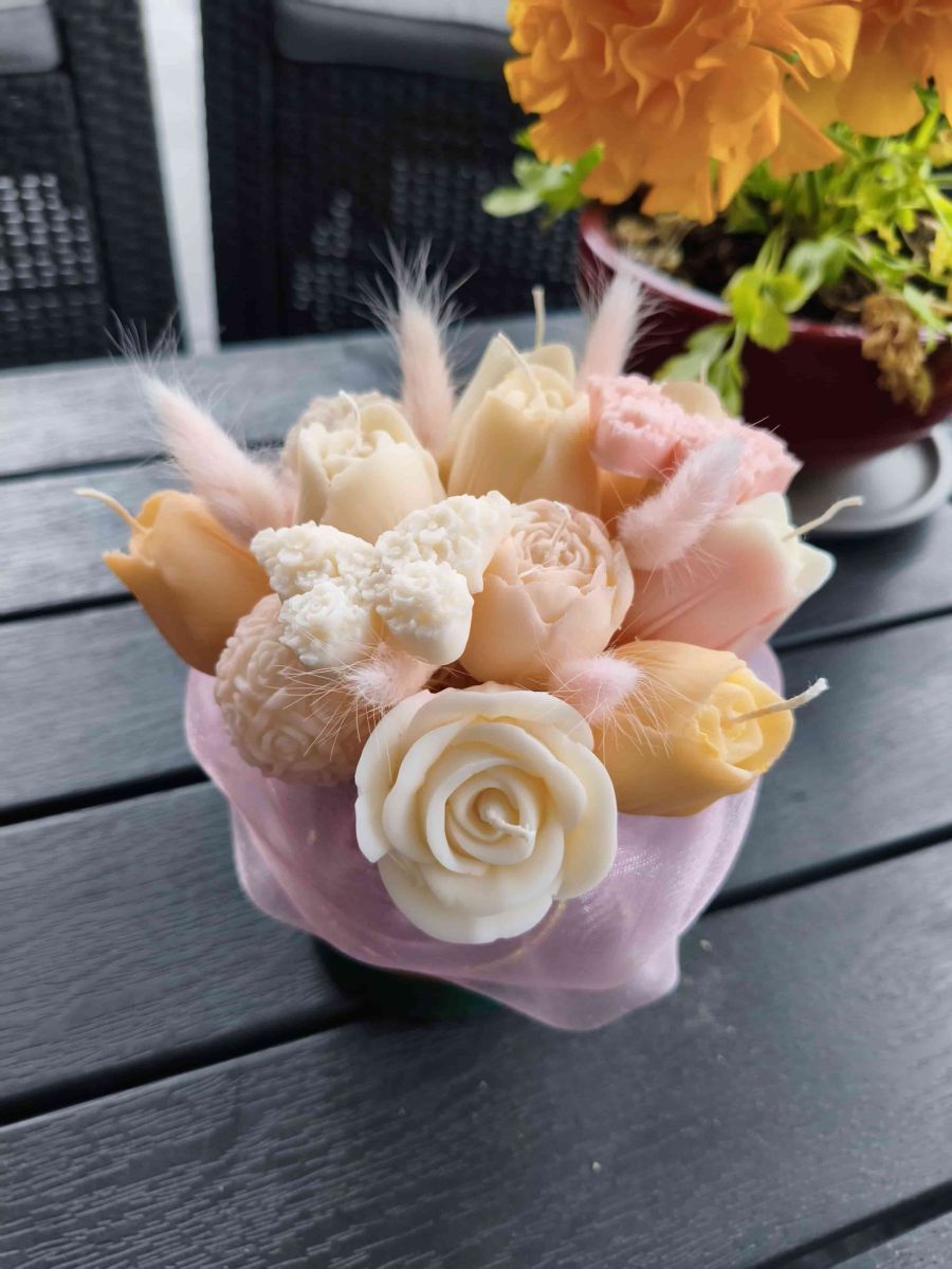 Candle flower box M wykonany z naturalnych świec sojowych z aromatem - DeasyArt – rękodzieło Boho, lampiony & dekoracje handmade