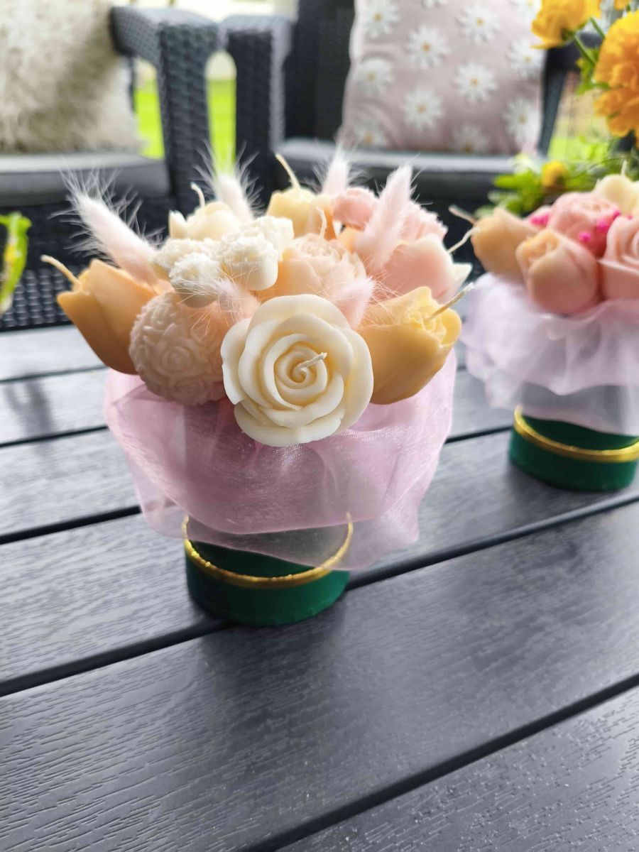 Candle flower box M wykonany z naturalnych świec sojowych z aromatem - DeasyArt – rękodzieło Boho, lampiony & dekoracje handmade