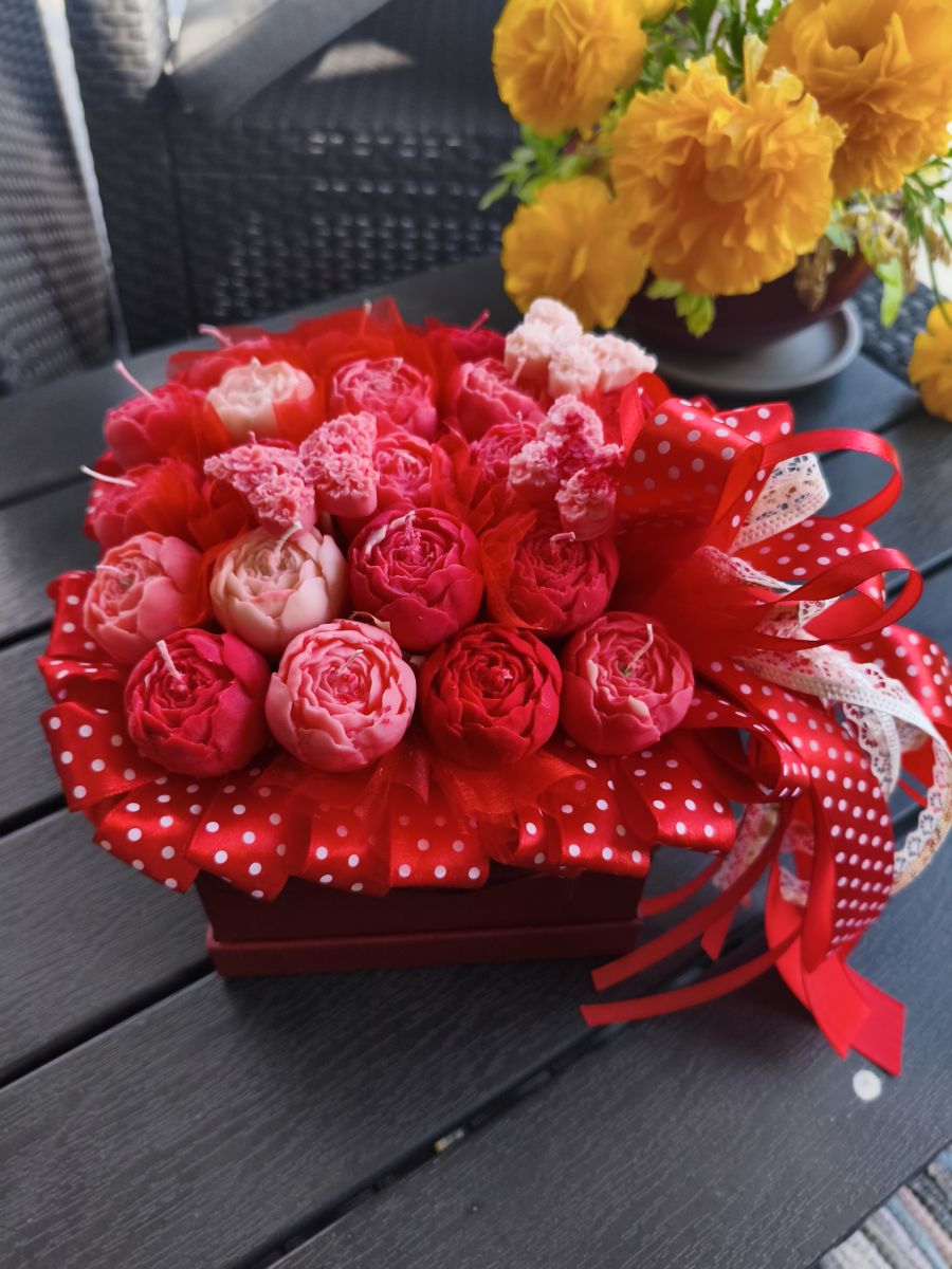 Box wykonany z naturalnego wosku sojowego z aromatem róży i piwonii - DeasyArt – rękodzieło Boho, lampiony & dekoracje handmade