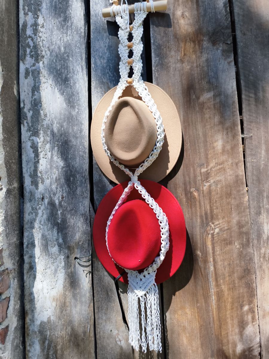 Stylowy wieszak na kapelusze – makrama handmade - DeasyArt – rękodzieło Boho, lampiony & dekoracje handmade