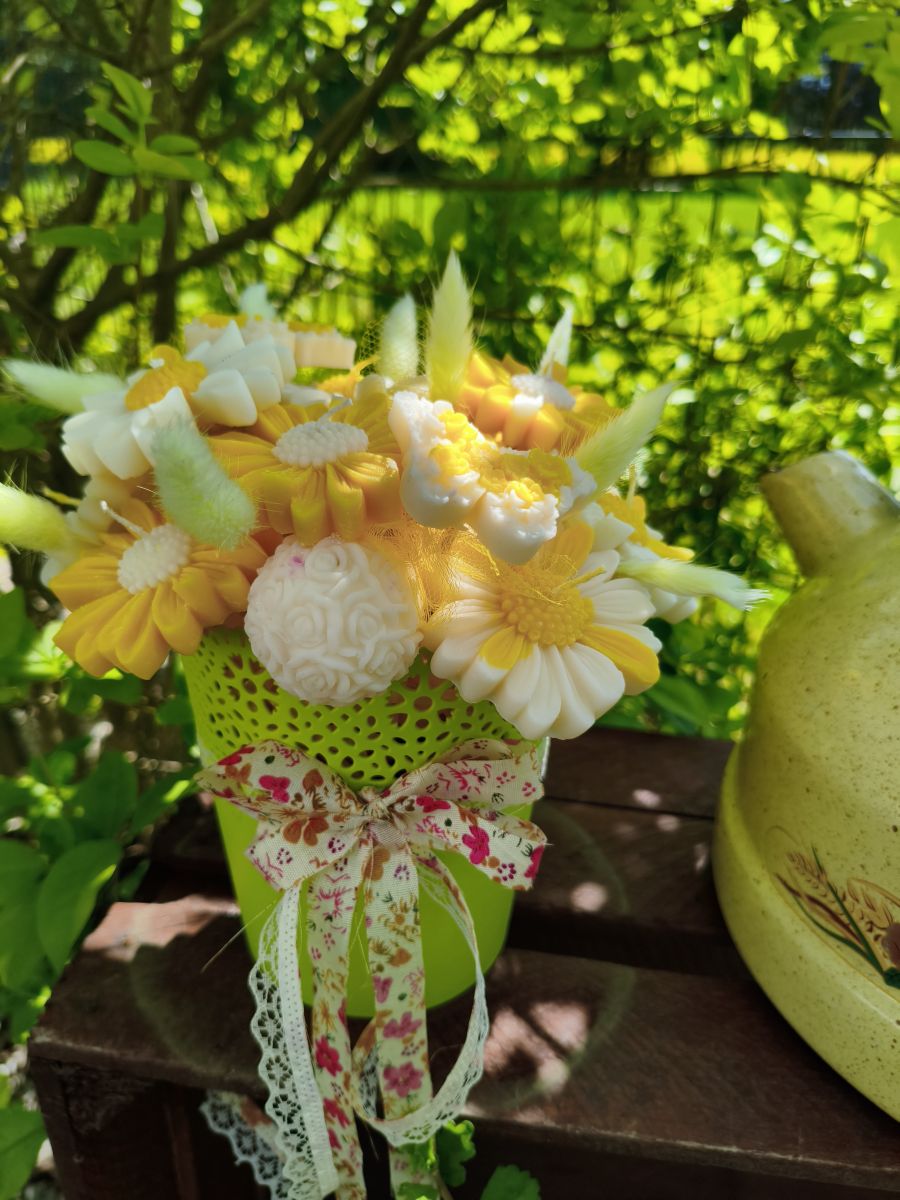 Candle flower box L stokrotki wykonany z naturalnych świec sojowych z aromatem - DeasyArt – rękodzieło Boho, lampiony & dekoracje handmade