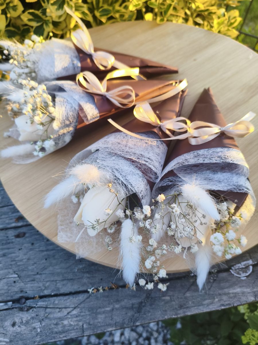 Świecowy Bukiecik „Płomyk Uczuć” - DeasyArt – rękodzieło Boho, lampiony & dekoracje handmade