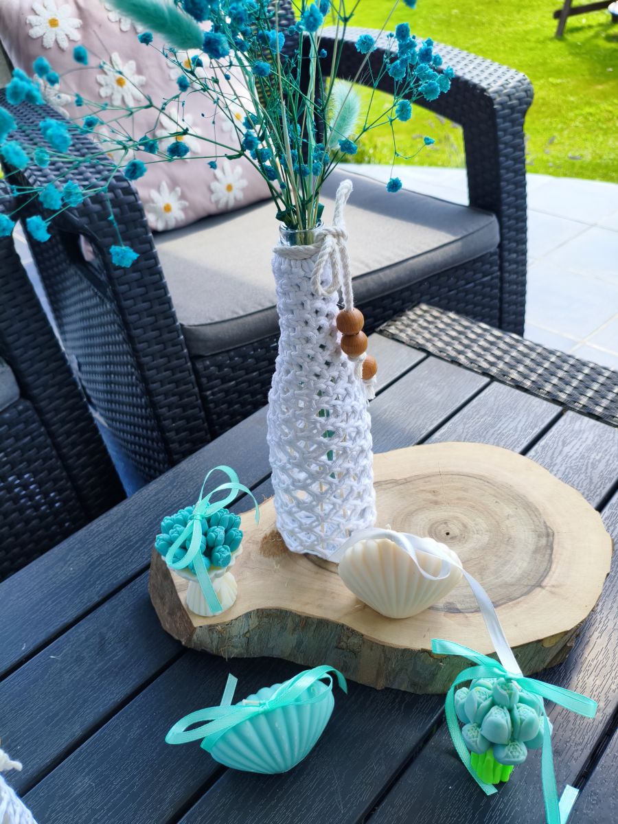 Dekoracyjna Butelka z Makramą – Styl Boho | Handmade | - DeasyArt – rękodzieło Boho, lampiony & dekoracje handmade