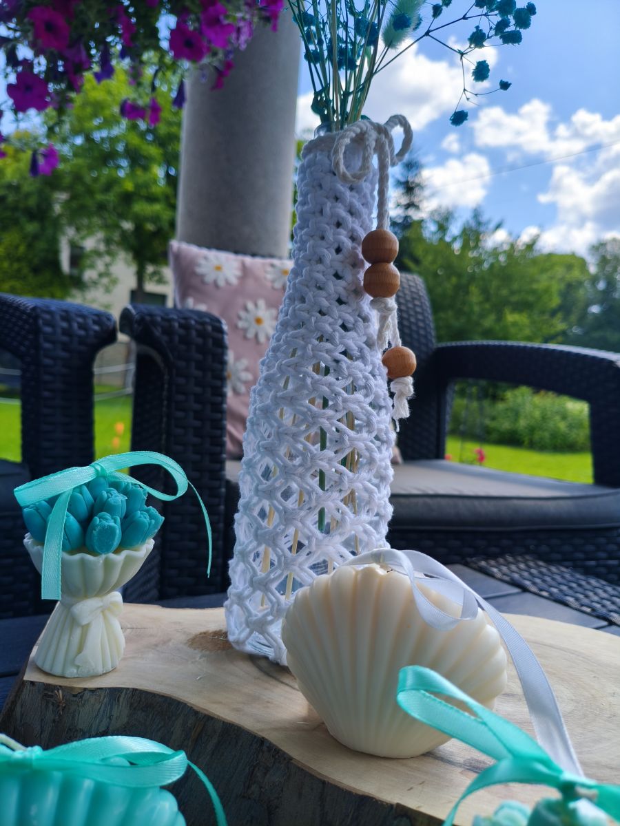Dekoracyjna Butelka z Makramą – Styl Boho | Handmade | - DeasyArt – rękodzieło Boho, lampiony & dekoracje handmade