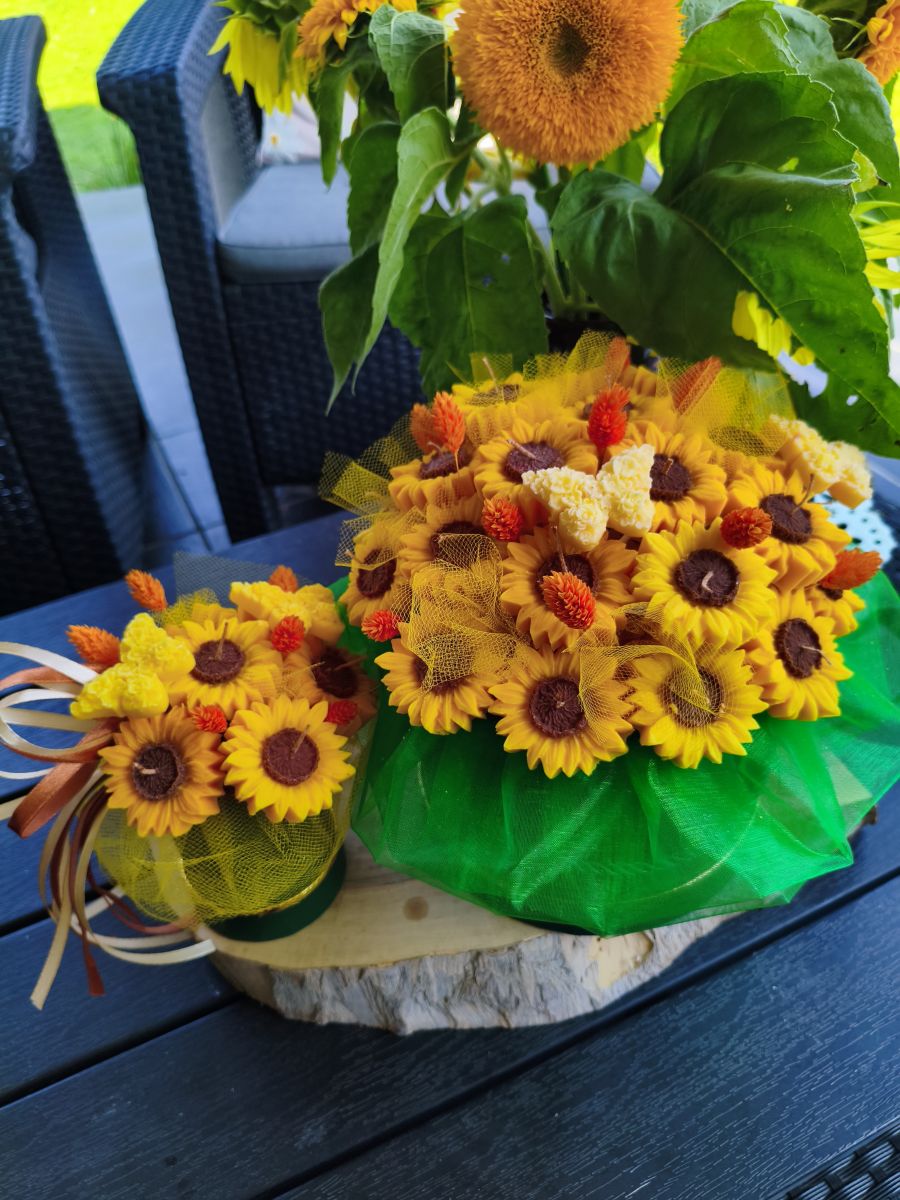 Bloom Candle Flower Box – Wieczny Bukiet ze Świec Sojowych | Ręcznie Wykonany Prezent - DeasyArt – rękodzieło Boho, lampiony & dekoracje handmade