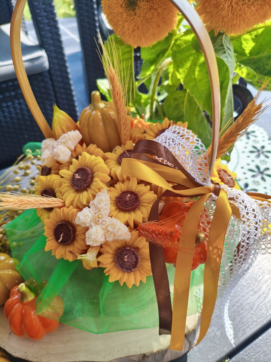 „Słoneczny Zakątek” – jesień zamknięta w wiklinowym koszyku - DeasyArt – rękodzieło Boho, lampiony & dekoracje handmade