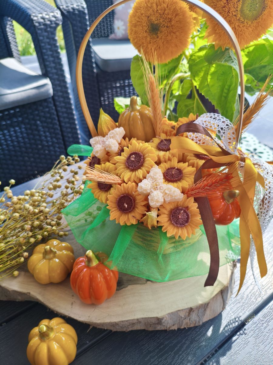 „Słoneczny Zakątek” – jesień zamknięta w wiklinowym koszyku - DeasyArt – rękodzieło Boho, lampiony & dekoracje handmade