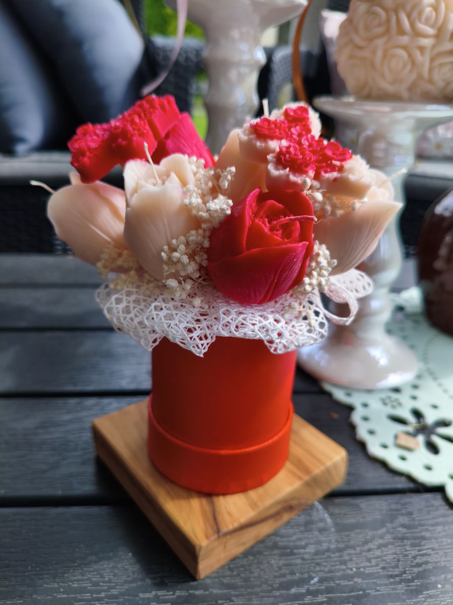 „Bukiet, który nie więdnie” – wyjątkowy box ze świecami sojowymi - DeasyArt – rękodzieło Boho, lampiony & dekoracje handmade