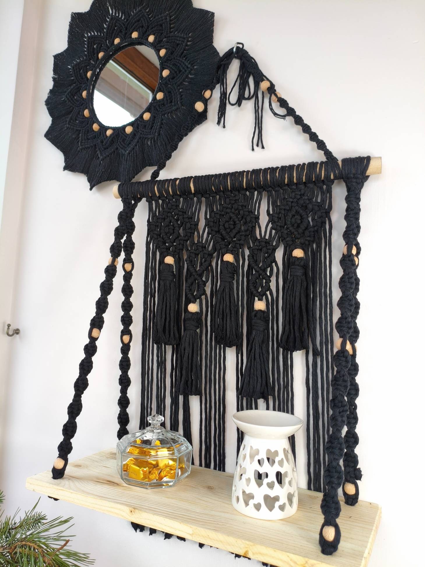 Makramowa półka ścienna NOCNA AURA - DeasyArt – rękodzieło Boho, lampiony & dekoracje handmade