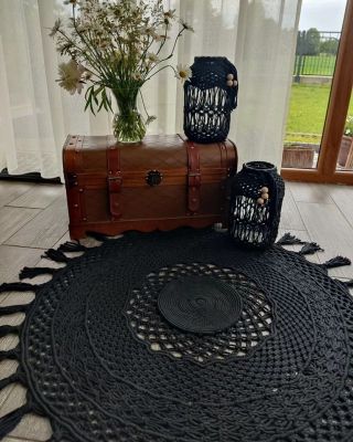 Dywanik makramowy CZARNY KSIĘŻYC - DeasyArt – rękodzieło Boho, lampiony & dekoracje handmade