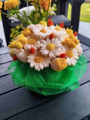 Candle flower box XL stokrotki wykonany z naturalnych świec sojowych z aromatem - DeasyArt – rękodzieło Boho, lampiony & dekoracje handmade