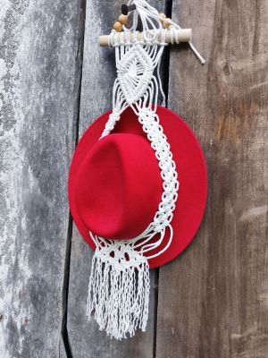 Piękny i niepowtarzalny wieszak na kapelusz – makrama handmade - DeasyArt – rękodzieło Boho, lampiony & dekoracje handmade