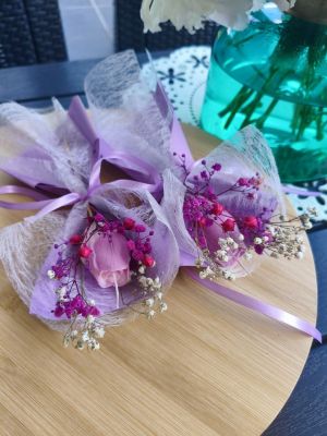 Bukiecik " Tulipanowa iskierka" z świecą z naturalnego wosku sojowego - DeasyArt – rękodzieło Boho, lampiony & dekoracje handmade