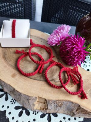 Bransoletka makramowa „Czerwony Szept” – ręcznie pleciona, na dowolny wymiar - DeasyArt – rękodzieło Boho, lampiony & dekoracje handmade